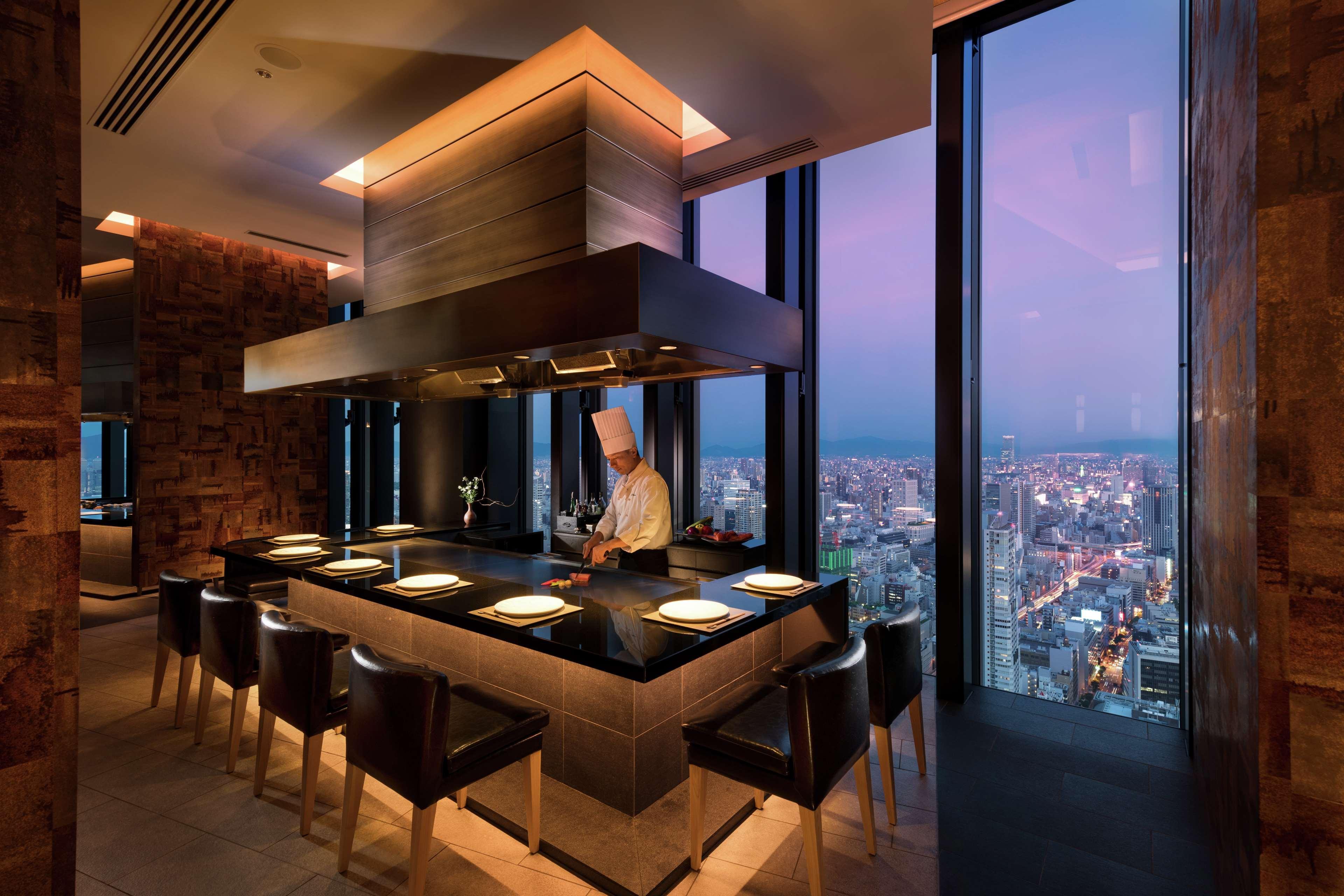 Hotel Conrad Osaka Esterno foto