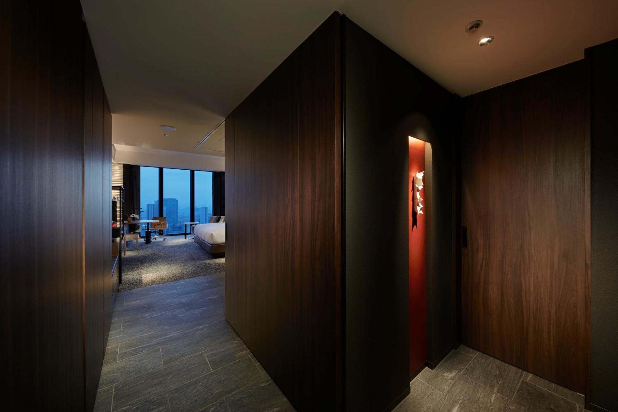 Hotel Conrad Osaka Esterno foto