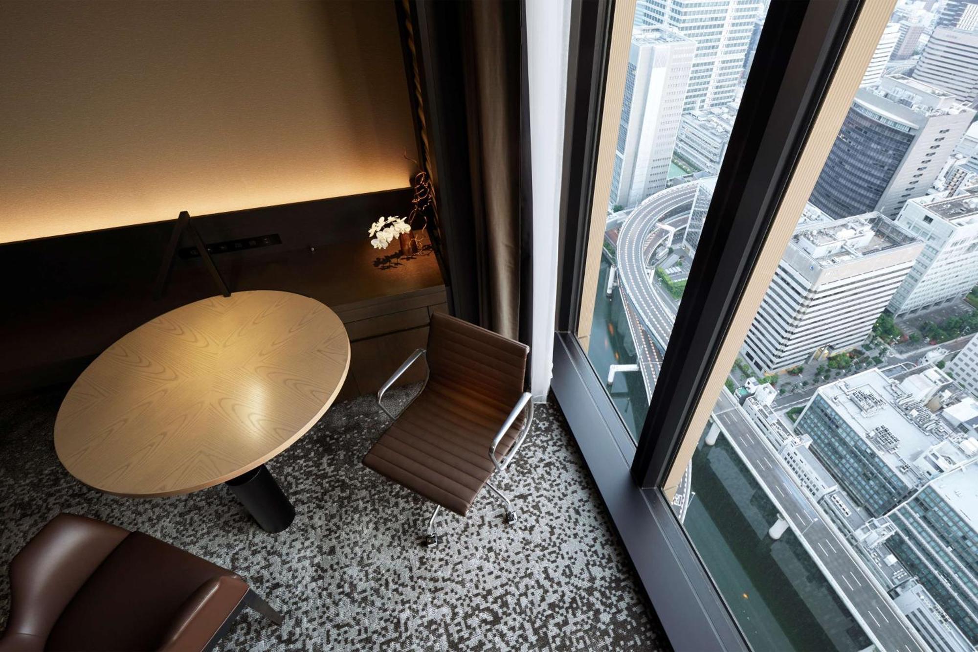 Hotel Conrad Osaka Esterno foto